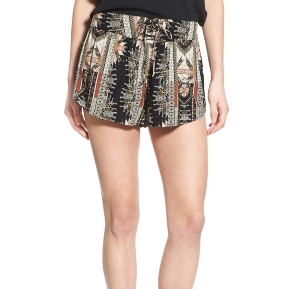 Sun & Shadow Women’s Shorts